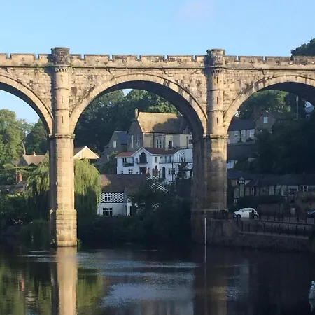 Lindens On The Lido Knaresborough